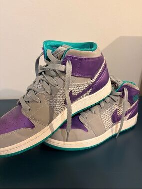 Jordan 1 Retro Mid Phat